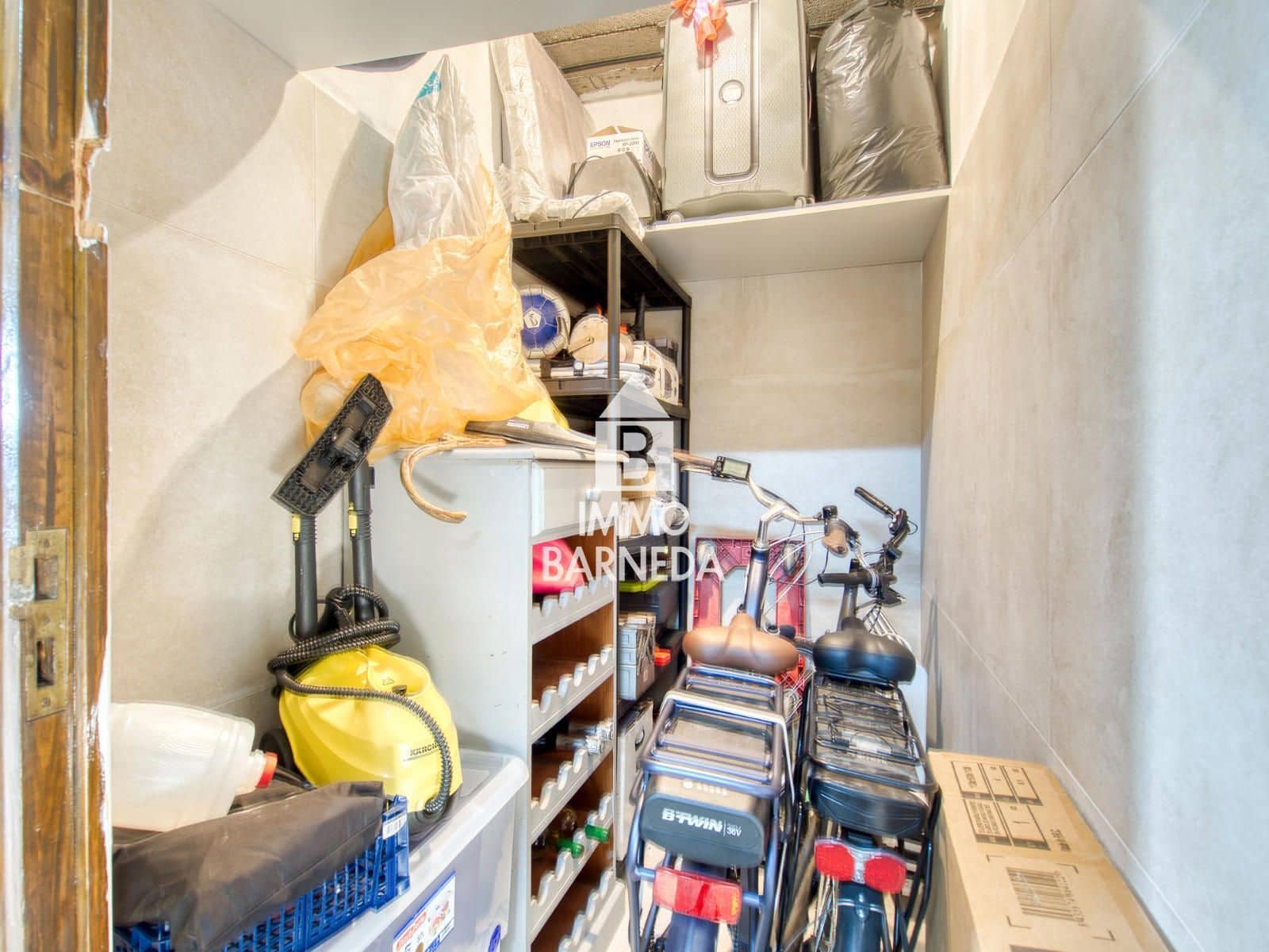 3 bedroom Flat for sale in Empuriabrava with garage - € 560,000 (Ref: 9388718)