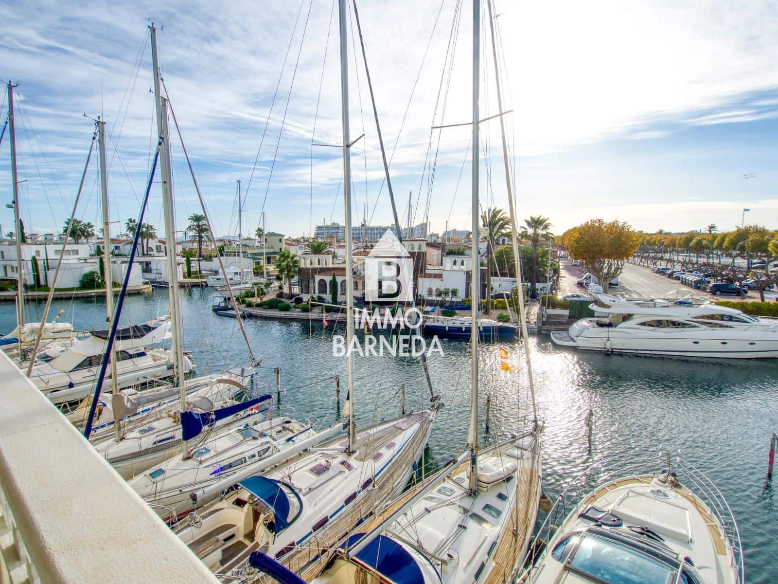 3 bedroom Flat for sale in Empuriabrava with garage - € 560,000 (Ref: 9388718)