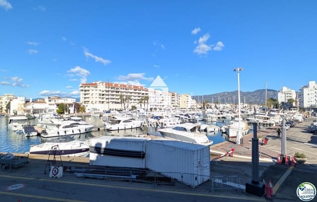 2 bedroom Flat for sale in Empuriabrava, Castelló d'Empúries - € 255,000 (Ref: 9396558)