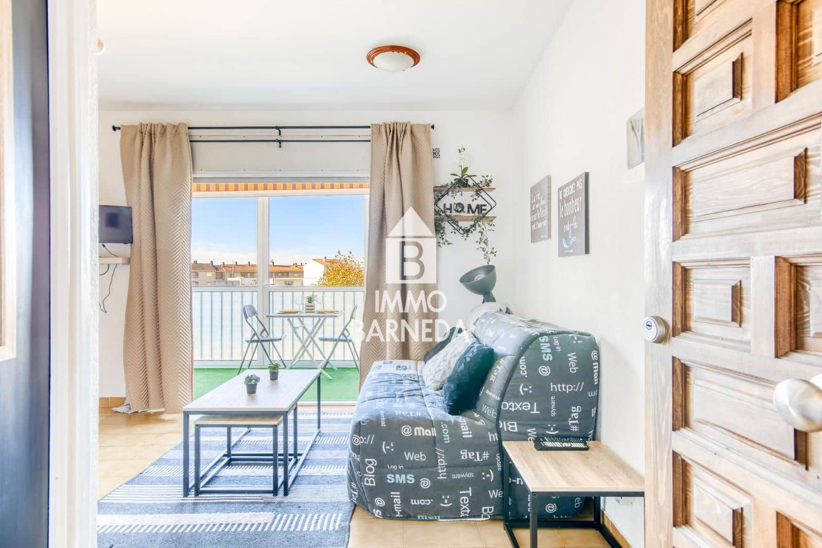 Flat for sale in Empuriabrava with pool - € 69,000 (Ref: 9399823)