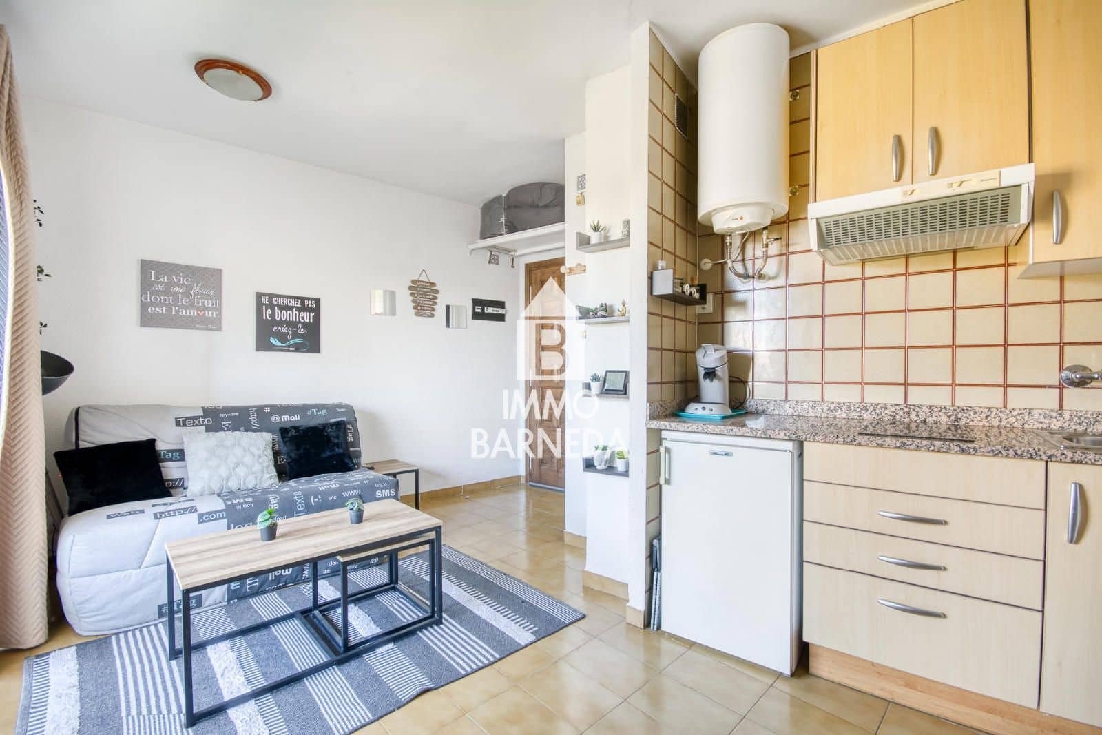 Flat for sale in Empuriabrava with pool - € 69,000 (Ref: 9399823)