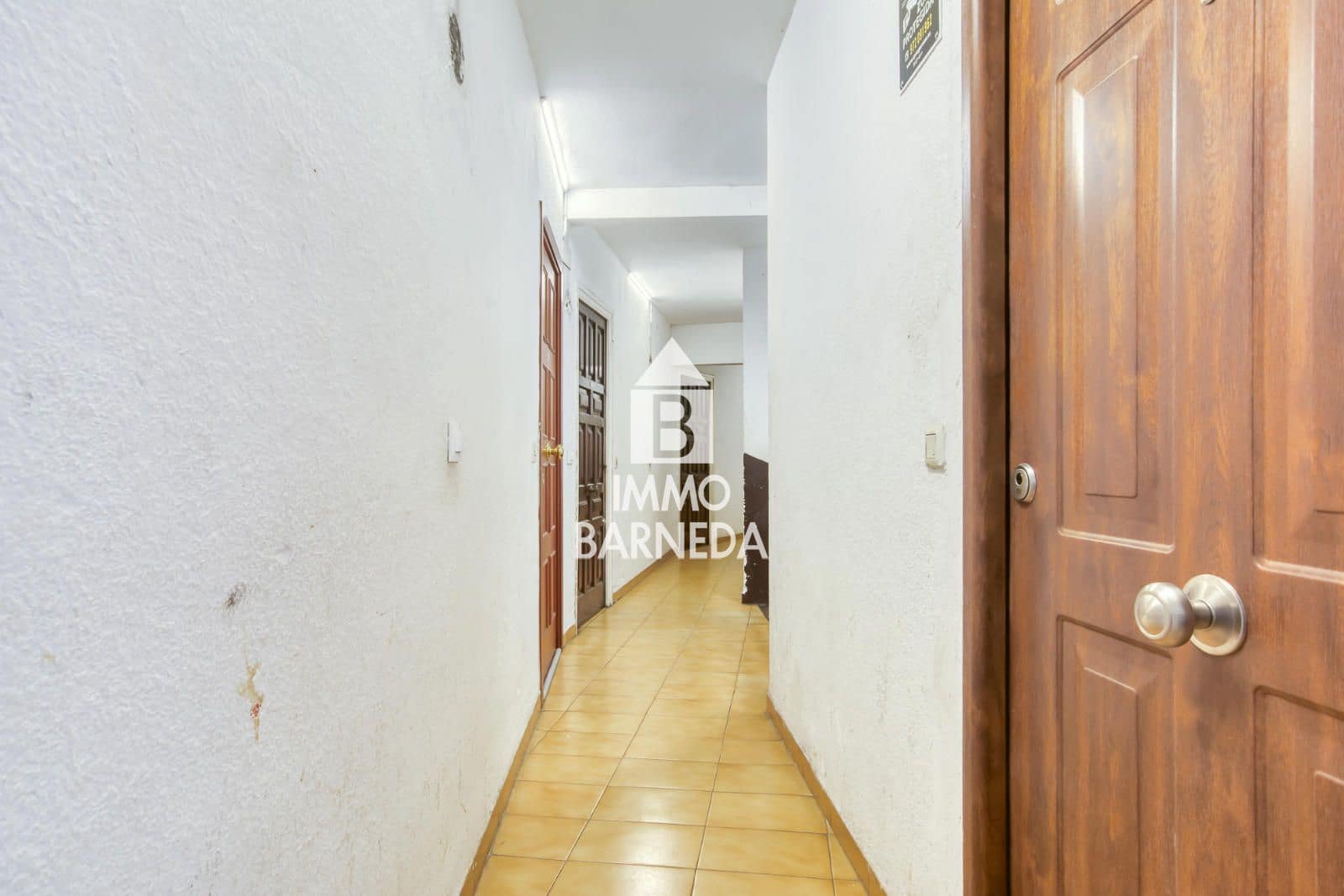 Flat for sale in Empuriabrava with pool - € 69,000 (Ref: 9399823)