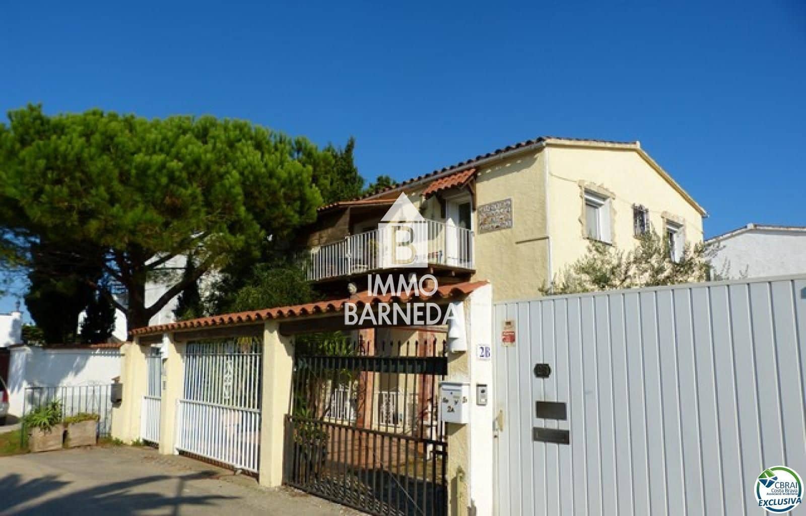 3 chambre Appartement à vendre à Empuriabrava avec garage - 290 000 € (Ref: 9401038)