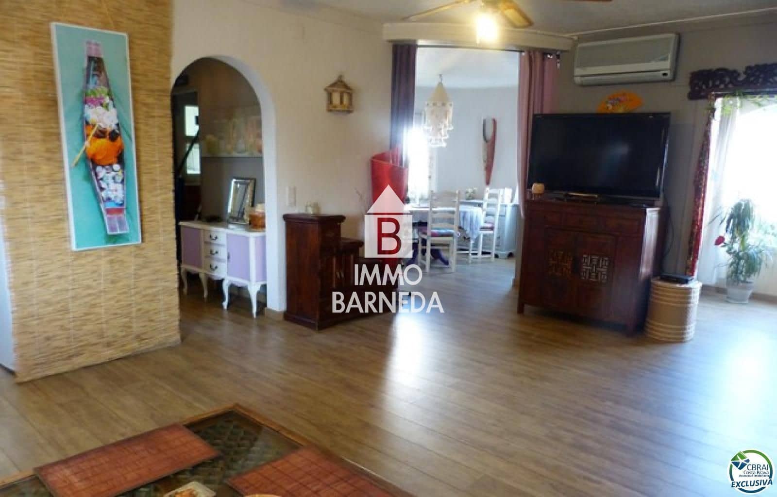 3 chambre Appartement à vendre à Empuriabrava avec garage - 290 000 € (Ref: 9401038)
