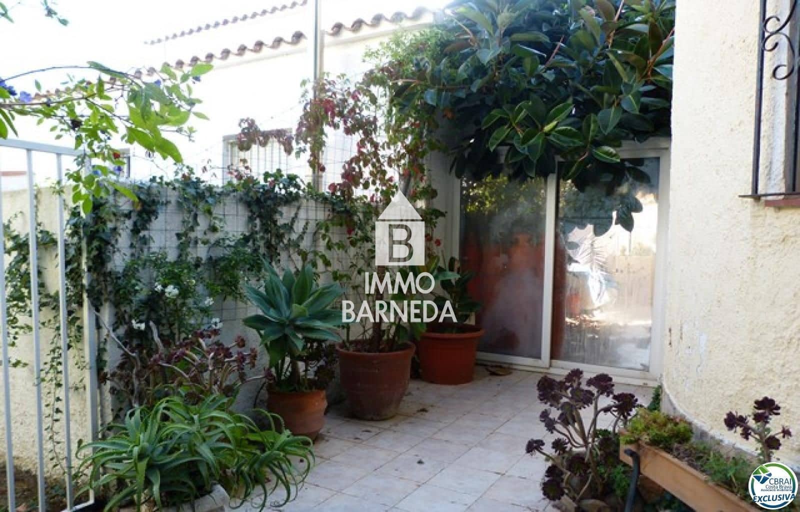 3 chambre Appartement à vendre à Empuriabrava avec garage - 290 000 € (Ref: 9401038)