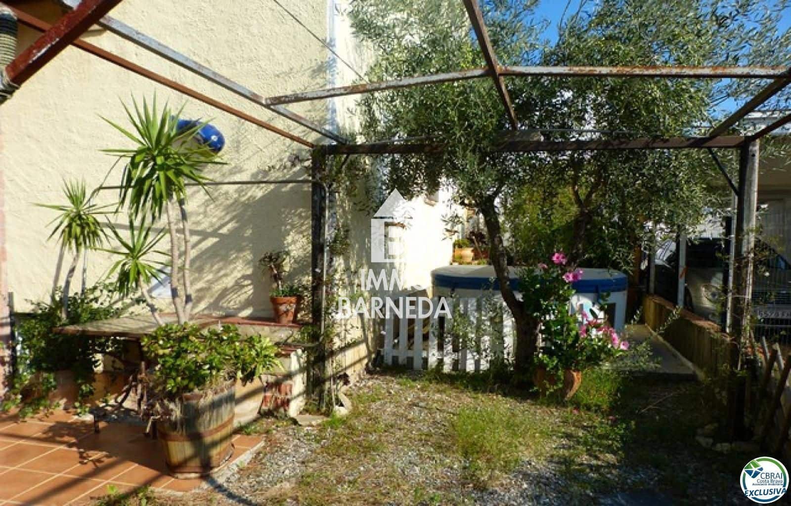 3 chambre Appartement à vendre à Empuriabrava avec garage - 290 000 € (Ref: 9401038)