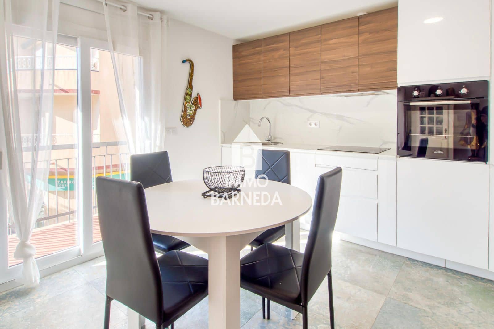 3 bedroom Flat for sale in Roses - € 295,000 (Ref: 9409389)