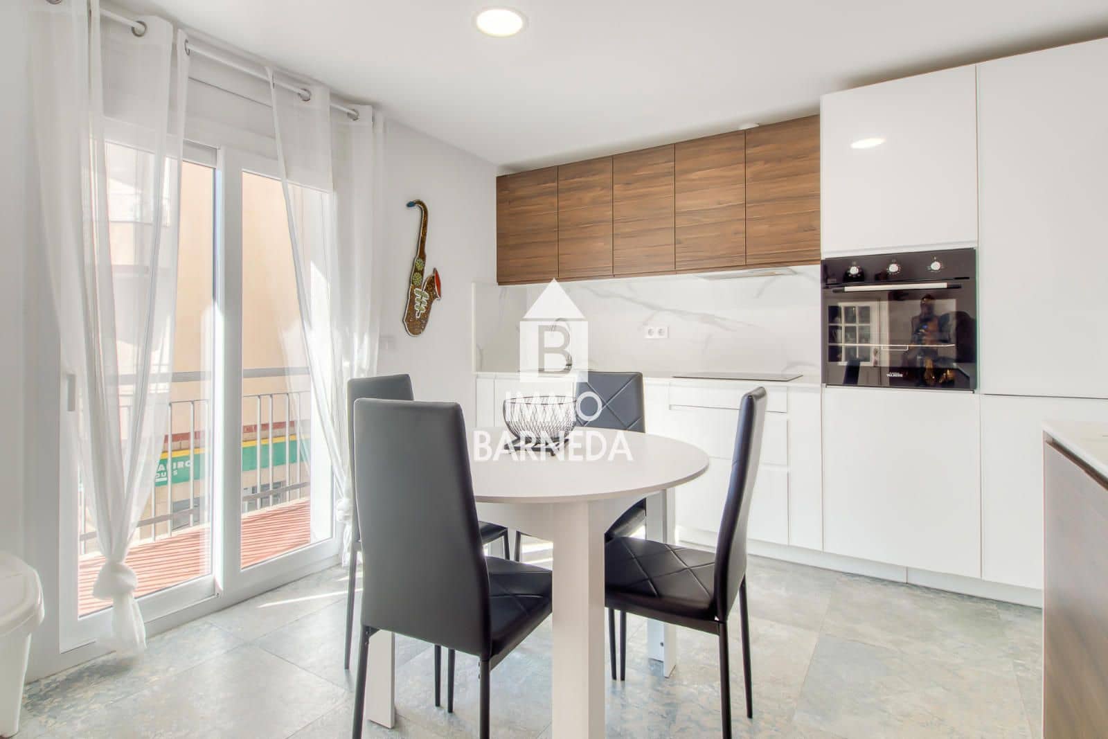 3 bedroom Flat for sale in Roses - € 295,000 (Ref: 9409389)