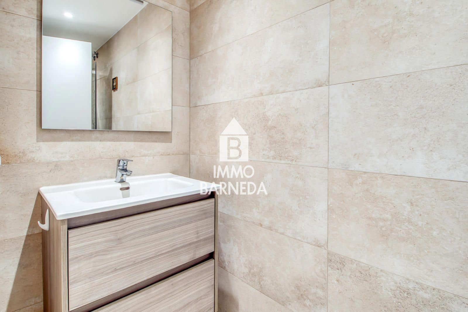 3 bedroom Flat for sale in Roses - € 295,000 (Ref: 9409389)