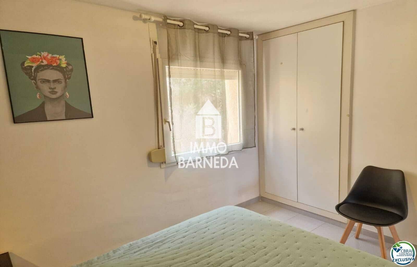 2 bedroom Flat for sale in Roses - € 225,000 (Ref: 9424021)