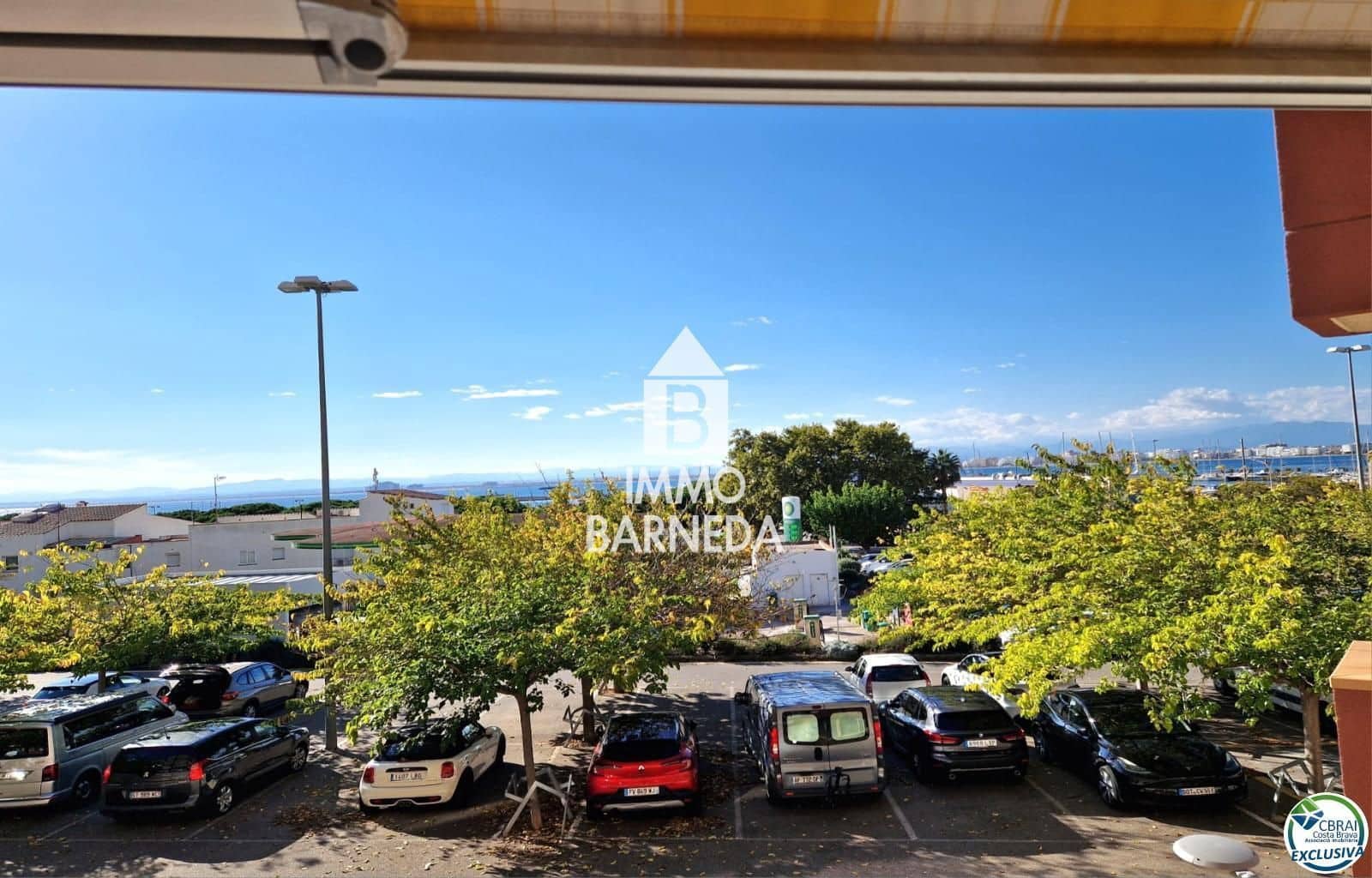 2 bedroom Flat for sale in Roses - € 225,000 (Ref: 9424021)