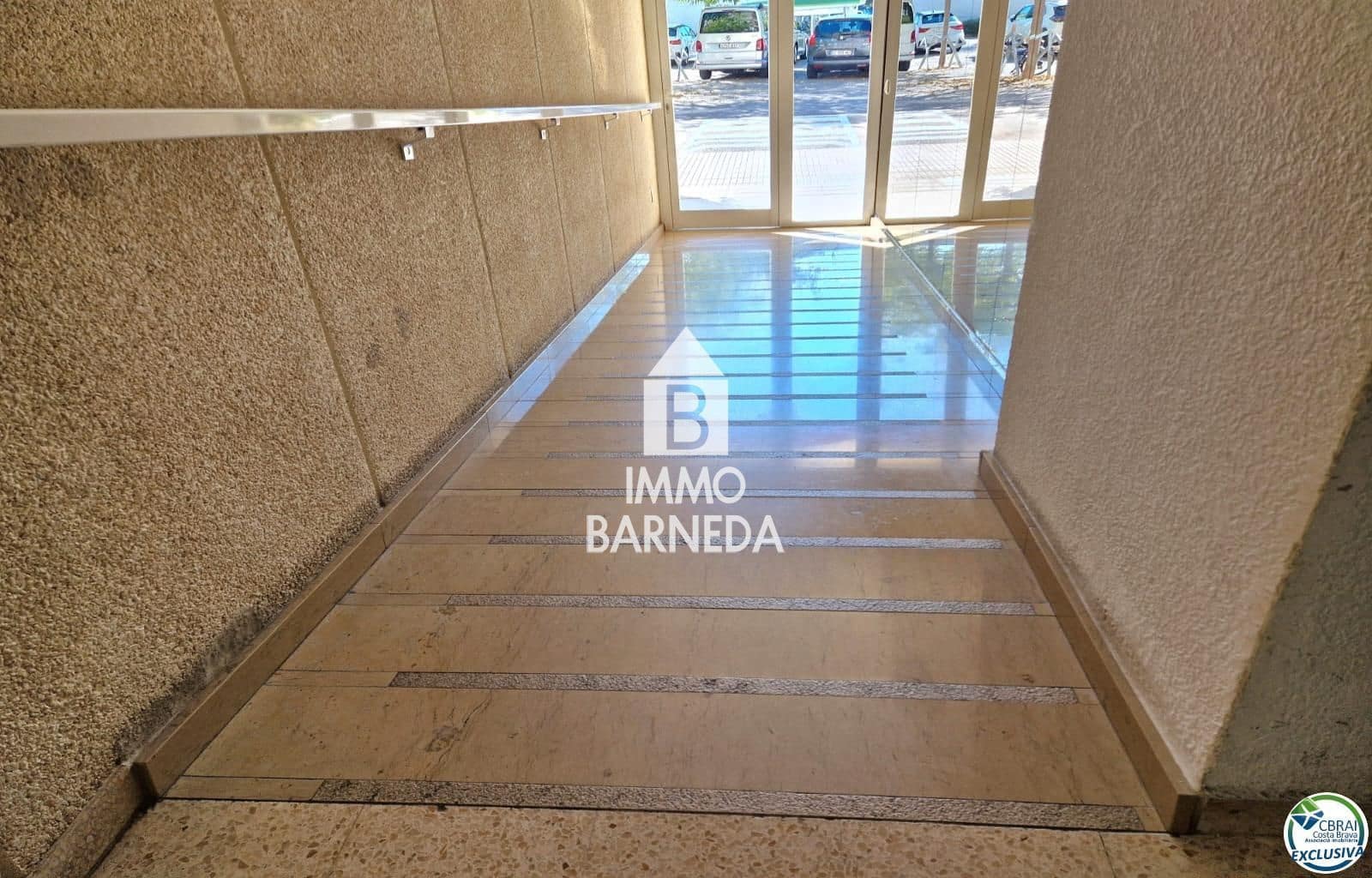 2 bedroom Flat for sale in Roses - € 225,000 (Ref: 9424021)