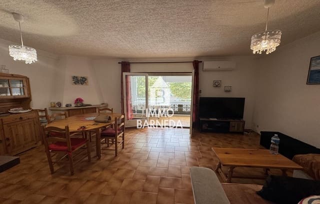 2 bedroom Flat for sale in Empuriabrava, Castelló d'Empúries - € 240,000 (Ref: 9424022)