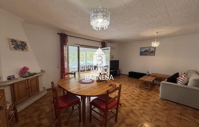 2 bedroom Flat for sale in Empuriabrava, Castelló d'Empúries - € 240,000 (Ref: 9424022)