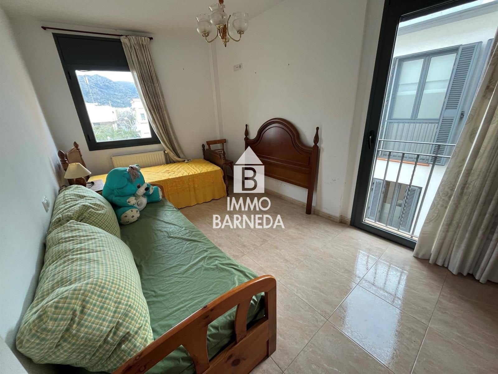 3 bedroom Flat for sale in Roses - € 287,000 (Ref: 9431828)