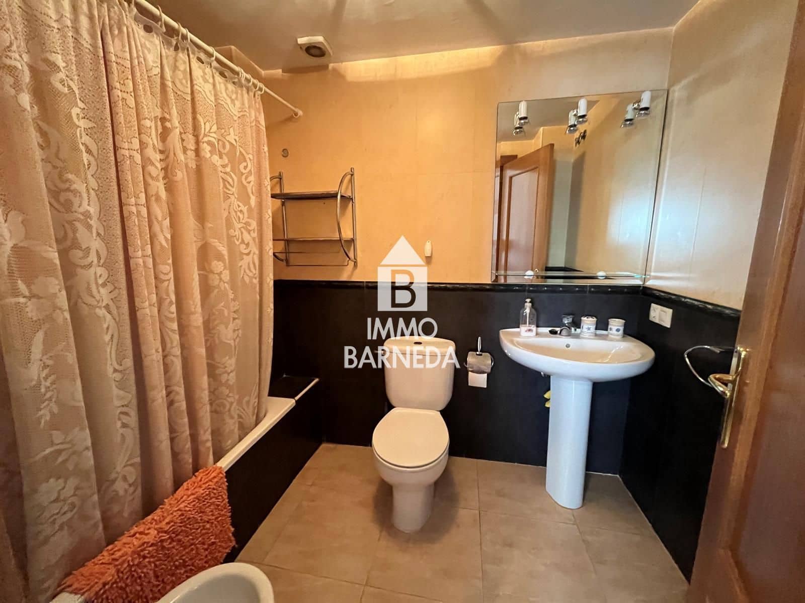 3 bedroom Flat for sale in Roses - € 287,000 (Ref: 9431828)