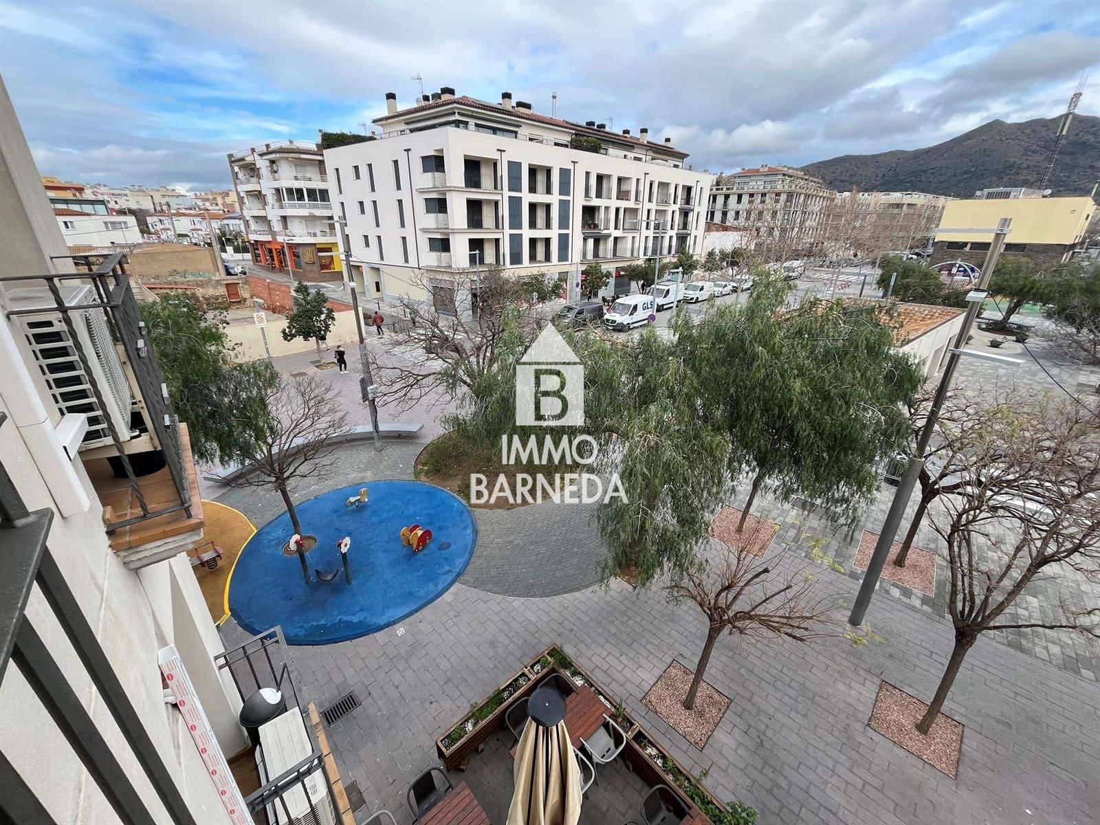 3 bedroom Flat for sale in Roses - € 287,000 (Ref: 9431828)