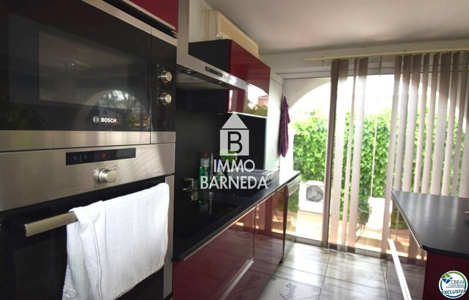 2 sovrum Villa till salu i Empuriabrava - 395 000 € (Ref: 9432022)