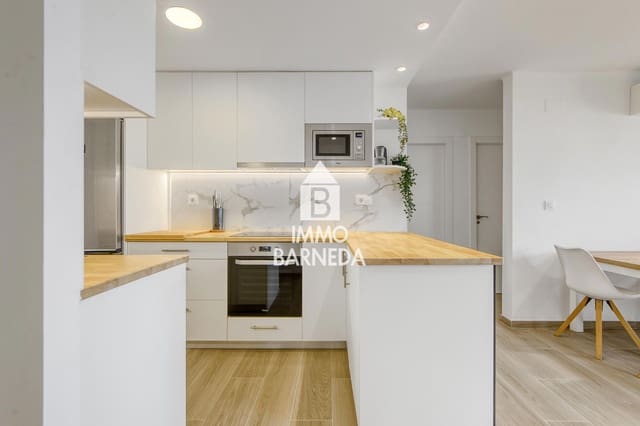 Piso de 2 habitaciones en Roses en venta con garaje - 378.000 € (Ref: 9447037)