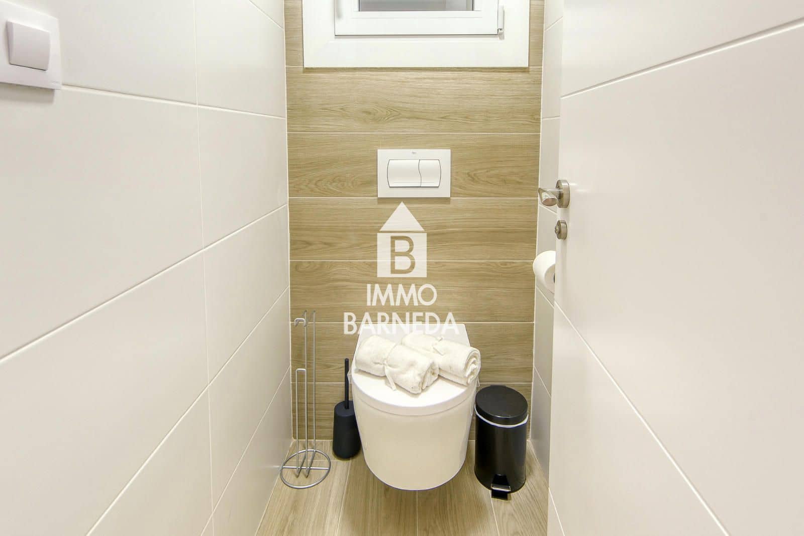 2 bedroom Flat for sale in Roses with garage - € 395,000 (Ref: 9447037)