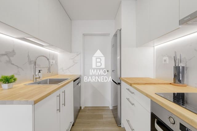 Piso de 2 habitaciones en Roses en venta con garaje - 378.000 € (Ref: 9447037)