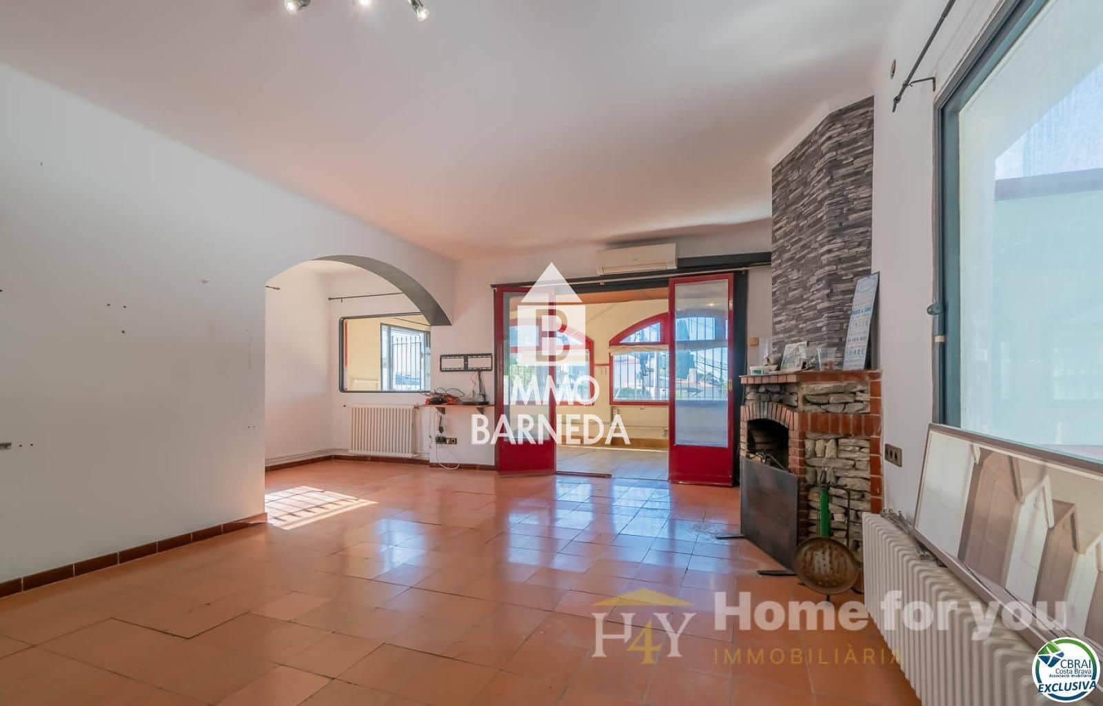 4 sypialnia Willa na sprzedaż w Roses z garażem - 645 000 € (Ref: 9449301)