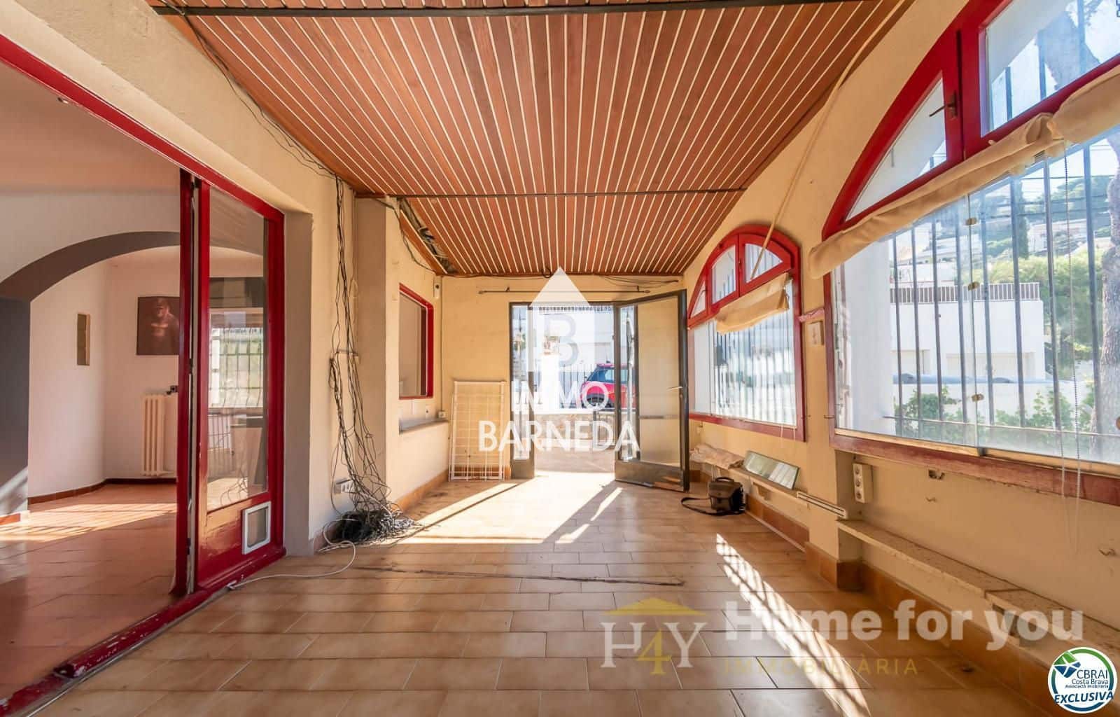 4 sypialnia Willa na sprzedaż w Roses z garażem - 645 000 € (Ref: 9449301)