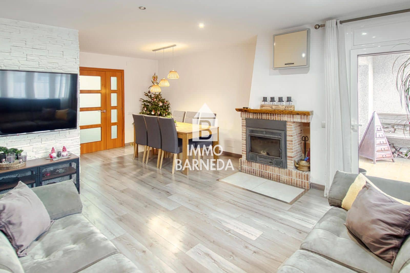 3 bedroom Flat for sale in Roses - € 240,000 (Ref: 9453647)