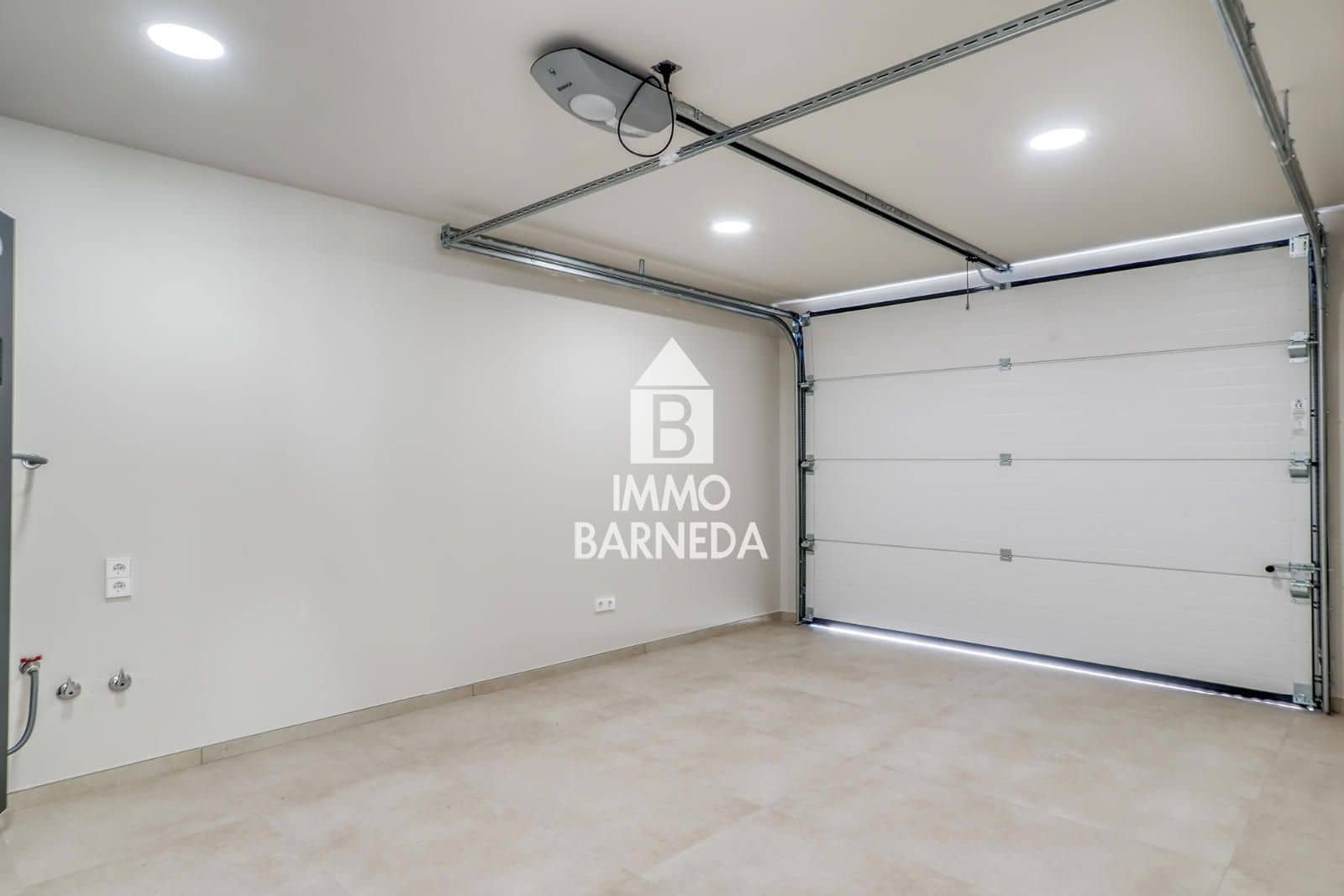 4 slaapkamer Villa te koop in Roses met zwembad garage - € 650.000 (Ref: 9467780)