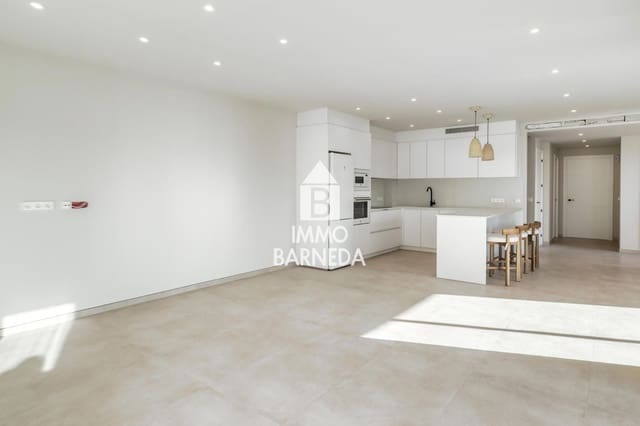 4 slaapkamer Villa te koop in Roses met zwembad garage - € 650.000 (Ref: 9467780)