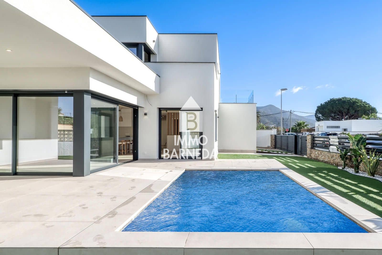 4 slaapkamer Villa te koop in Roses met zwembad garage - € 650.000 (Ref: 9467780)