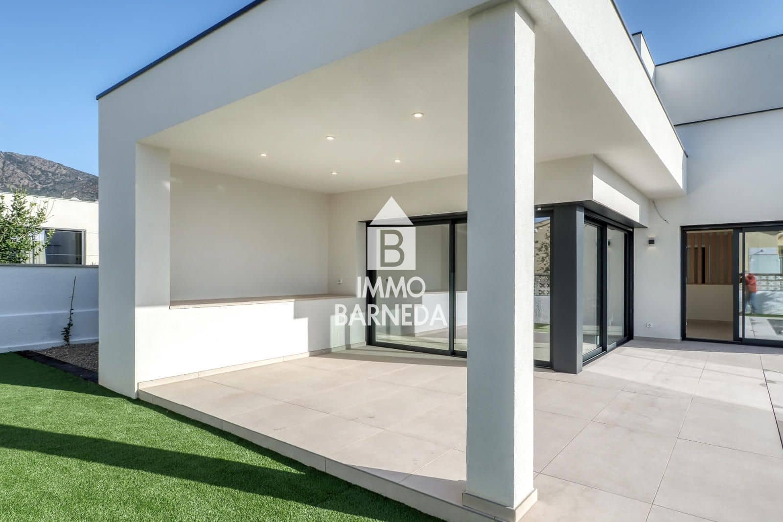 4 slaapkamer Villa te koop in Roses met zwembad garage - € 650.000 (Ref: 9467780)