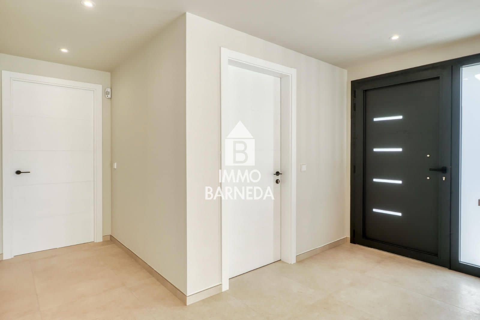 4 slaapkamer Villa te koop in Roses met zwembad garage - € 650.000 (Ref: 9467780)