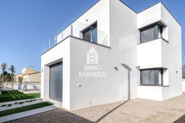 4 slaapkamer Villa te koop in Roses met zwembad garage - € 650.000 (Ref: 9467780)