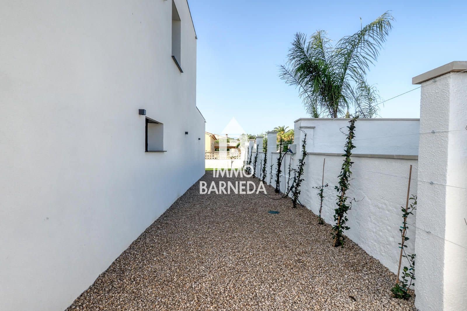 4 slaapkamer Villa te koop in Roses met zwembad garage - € 650.000 (Ref: 9467780)