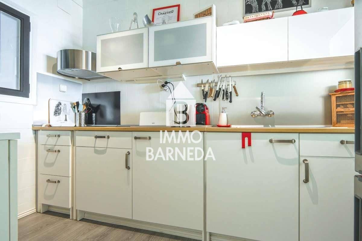 2 bedroom Flat for sale in Roses with garage - € 345,000 (Ref: 9489793)