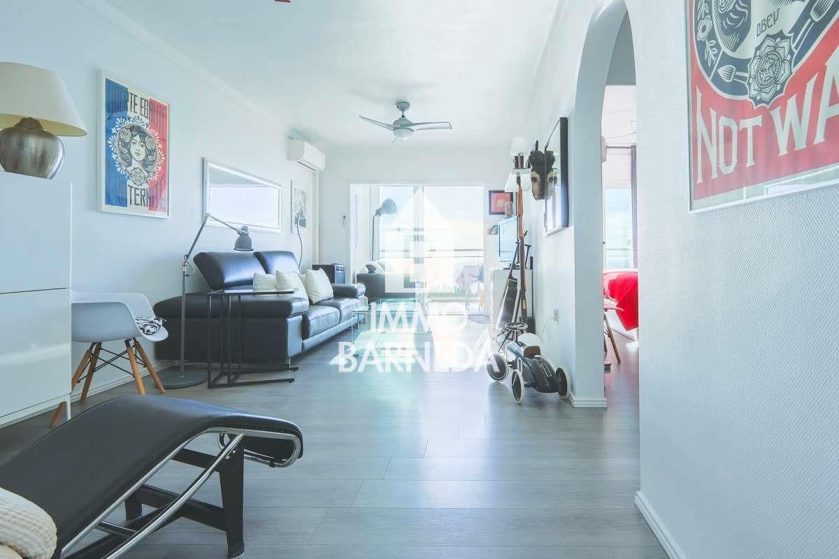 2 bedroom Flat for sale in Roses with garage - € 345,000 (Ref: 9489793)