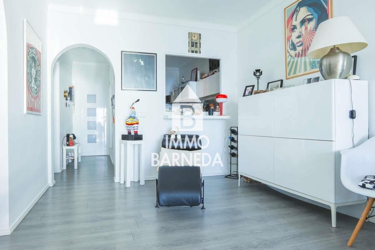 2 bedroom Flat for sale in Roses with garage - € 345,000 (Ref: 9489793)