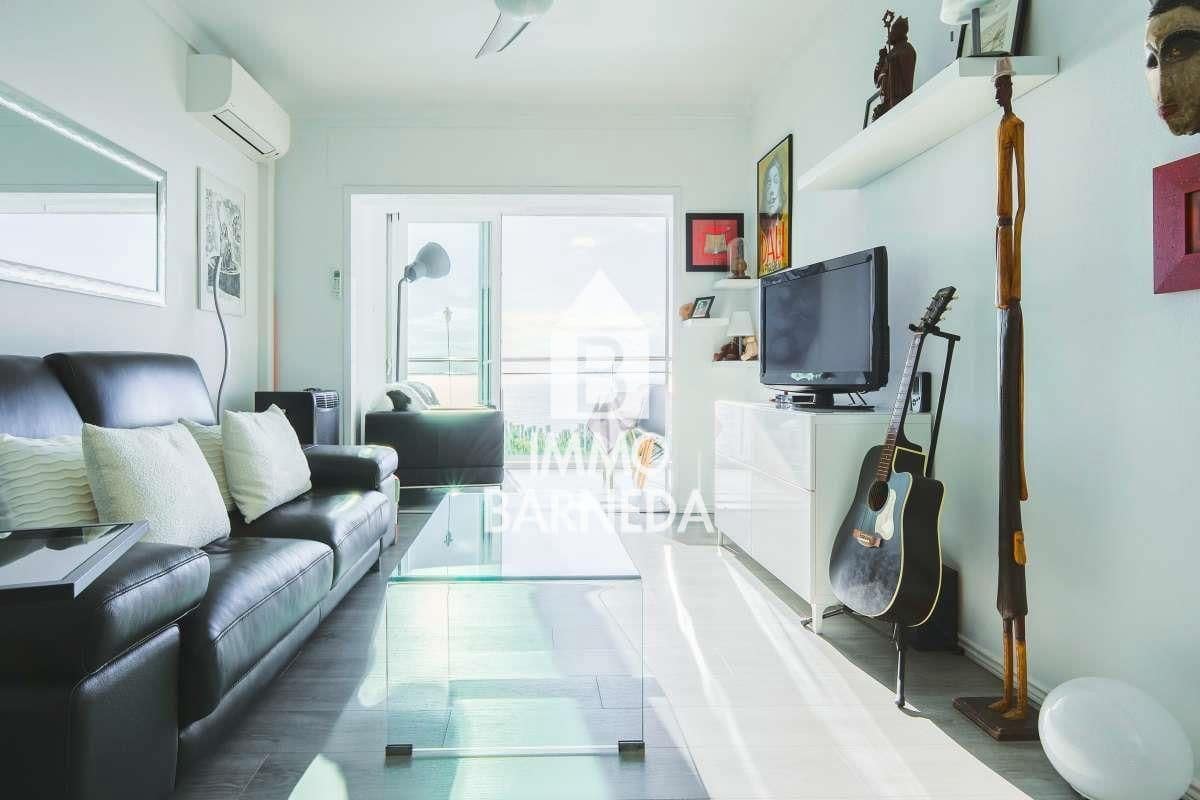 2 bedroom Flat for sale in Roses with garage - € 345,000 (Ref: 9489793)