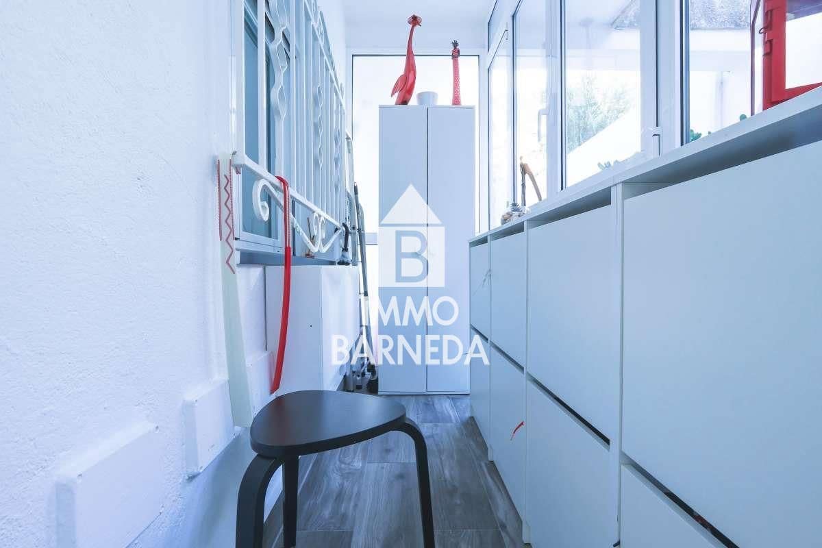 2 bedroom Flat for sale in Roses with garage - € 345,000 (Ref: 9489793)