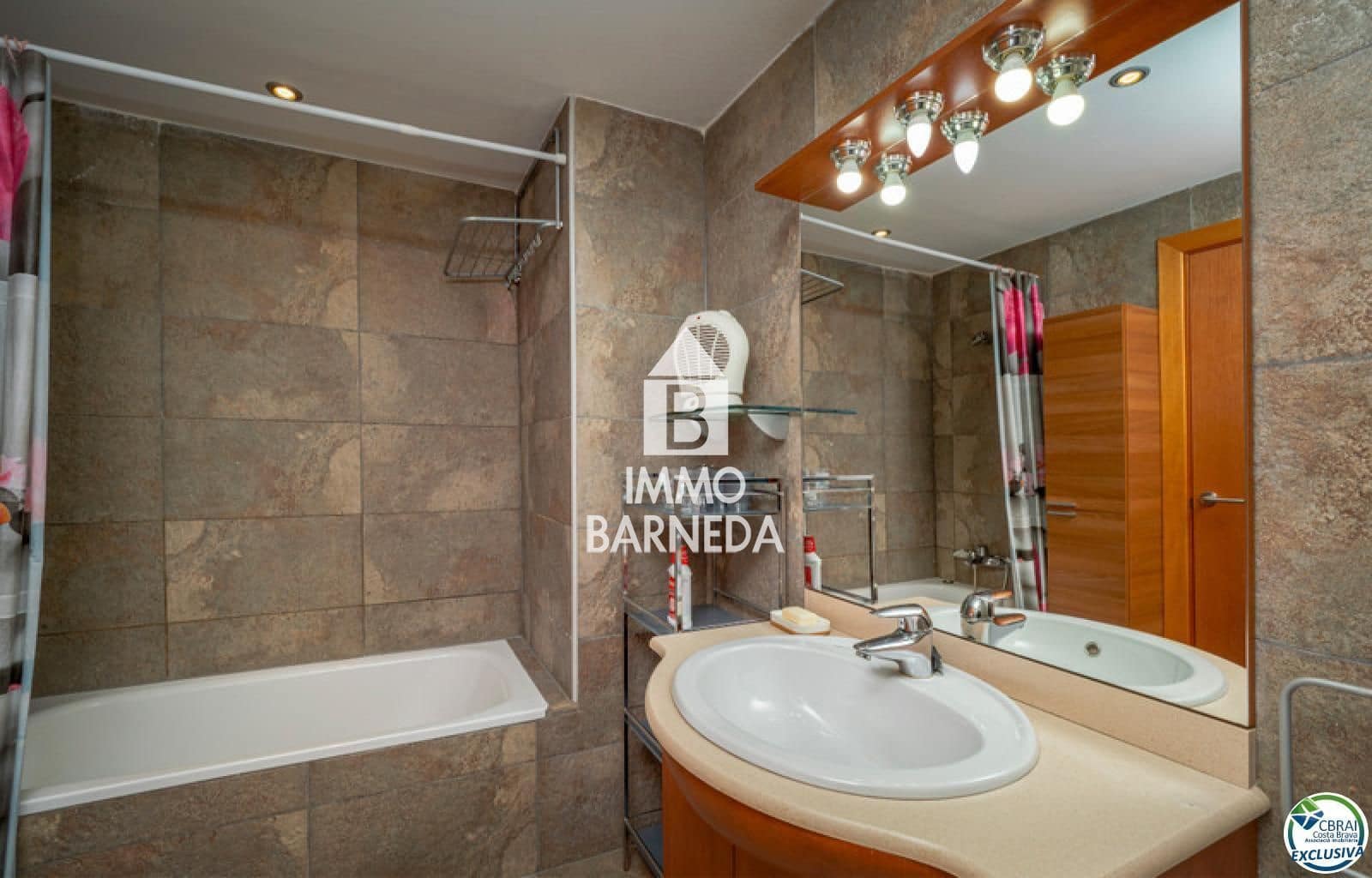 2 bedroom Flat for sale in Empuriabrava - € 163,000 (Ref: 9489963)