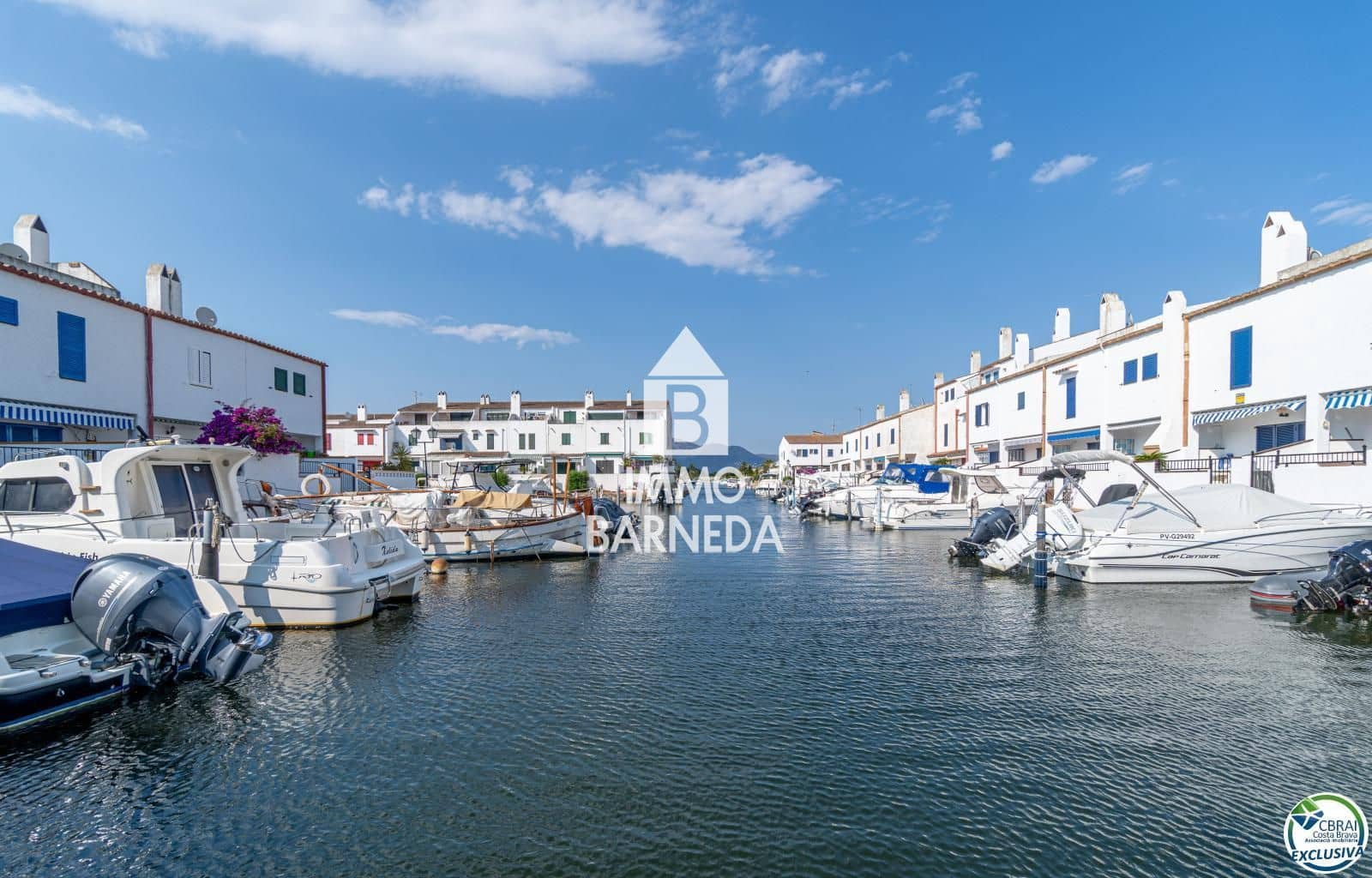 4 bedroom Villa for sale in Empuriabrava with garage - € 455,000 (Ref: 9495288)