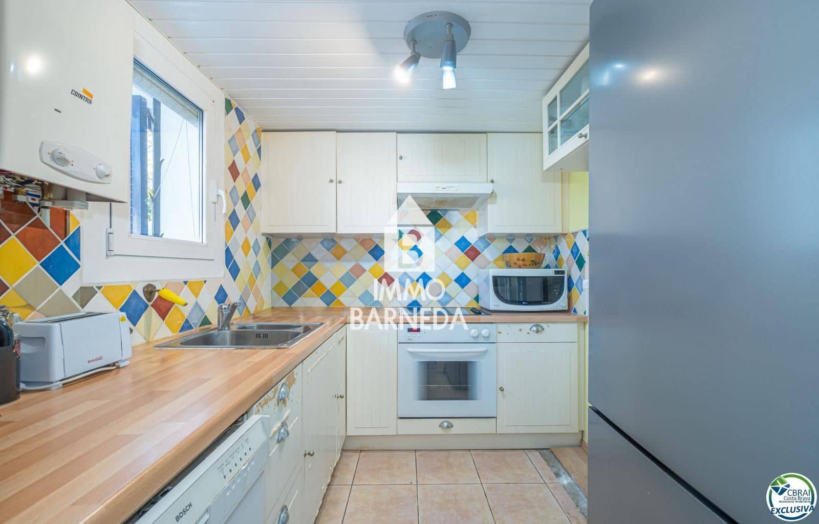 4 bedroom Villa for sale in Empuriabrava with garage - € 455,000 (Ref: 9495288)