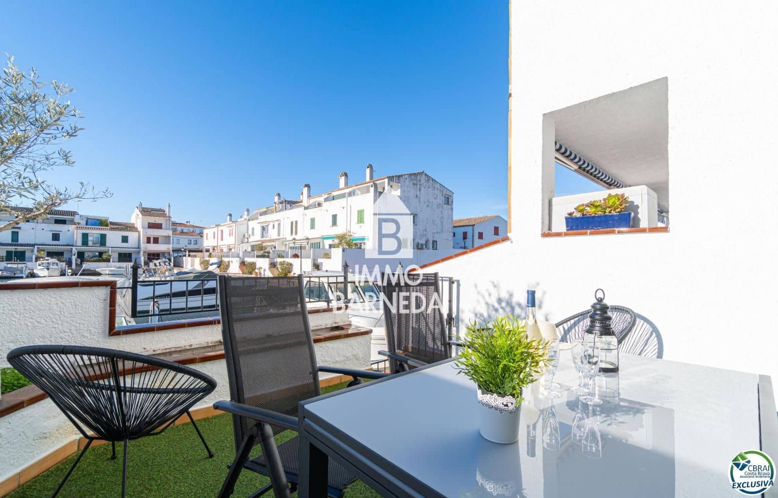 4 bedroom Villa for sale in Empuriabrava with garage - € 455,000 (Ref: 9495288)