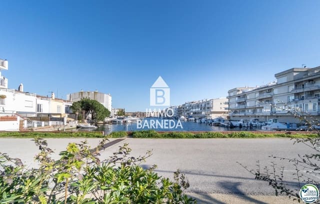 4 makuuhuone Huvila myytävänä paikassa Empuriabrava, Castelló d'Empúries mukana 
autotalli - 455 000 € (Ref: 9495288)