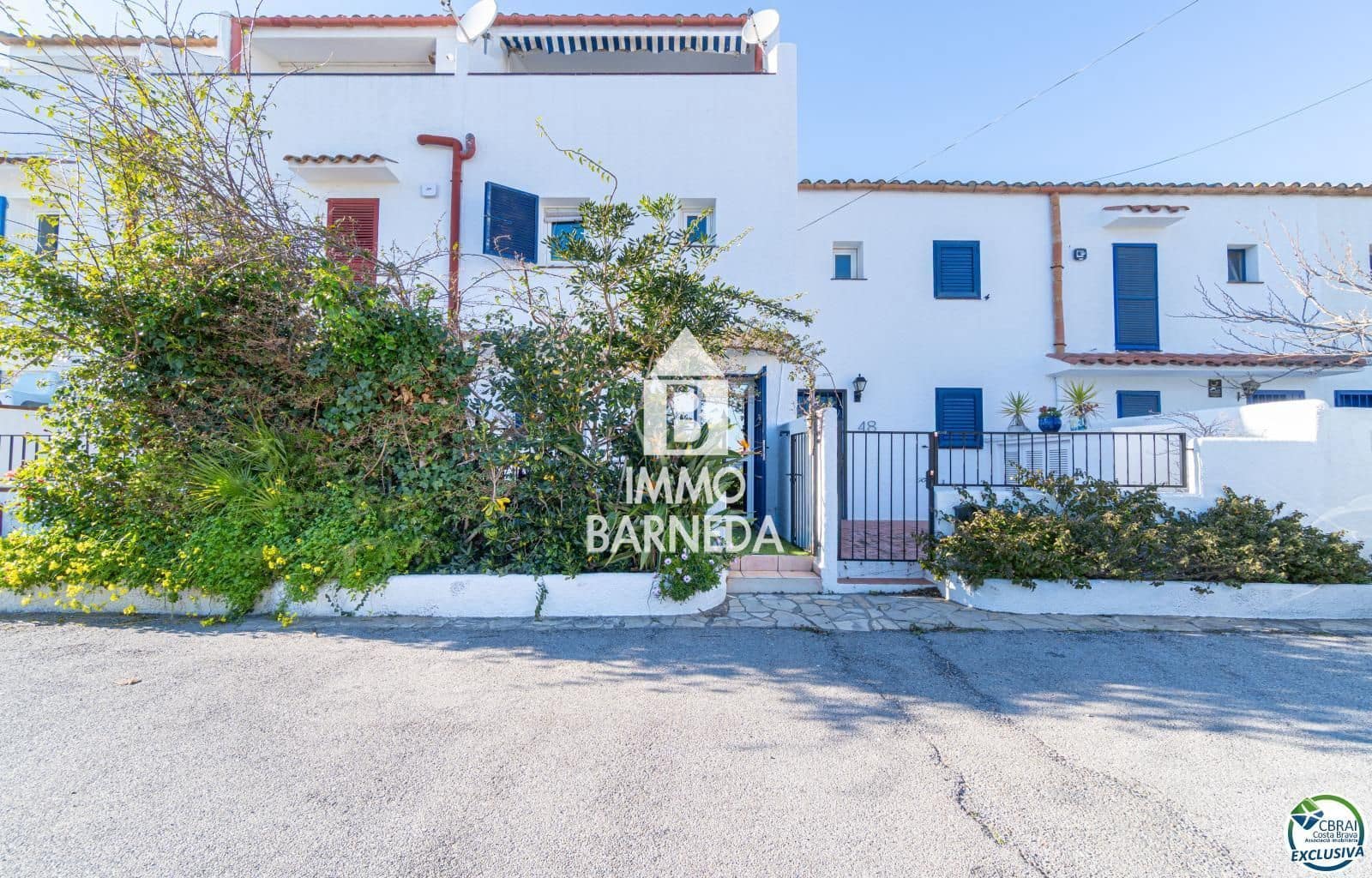 4 bedroom Villa for sale in Empuriabrava with garage - € 455,000 (Ref: 9495288)