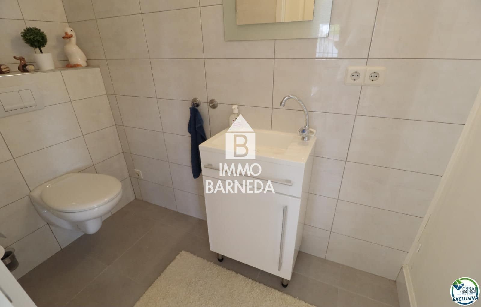 2 bedroom Villa for sale in Roses with garage - € 350,000 (Ref: 9497798)