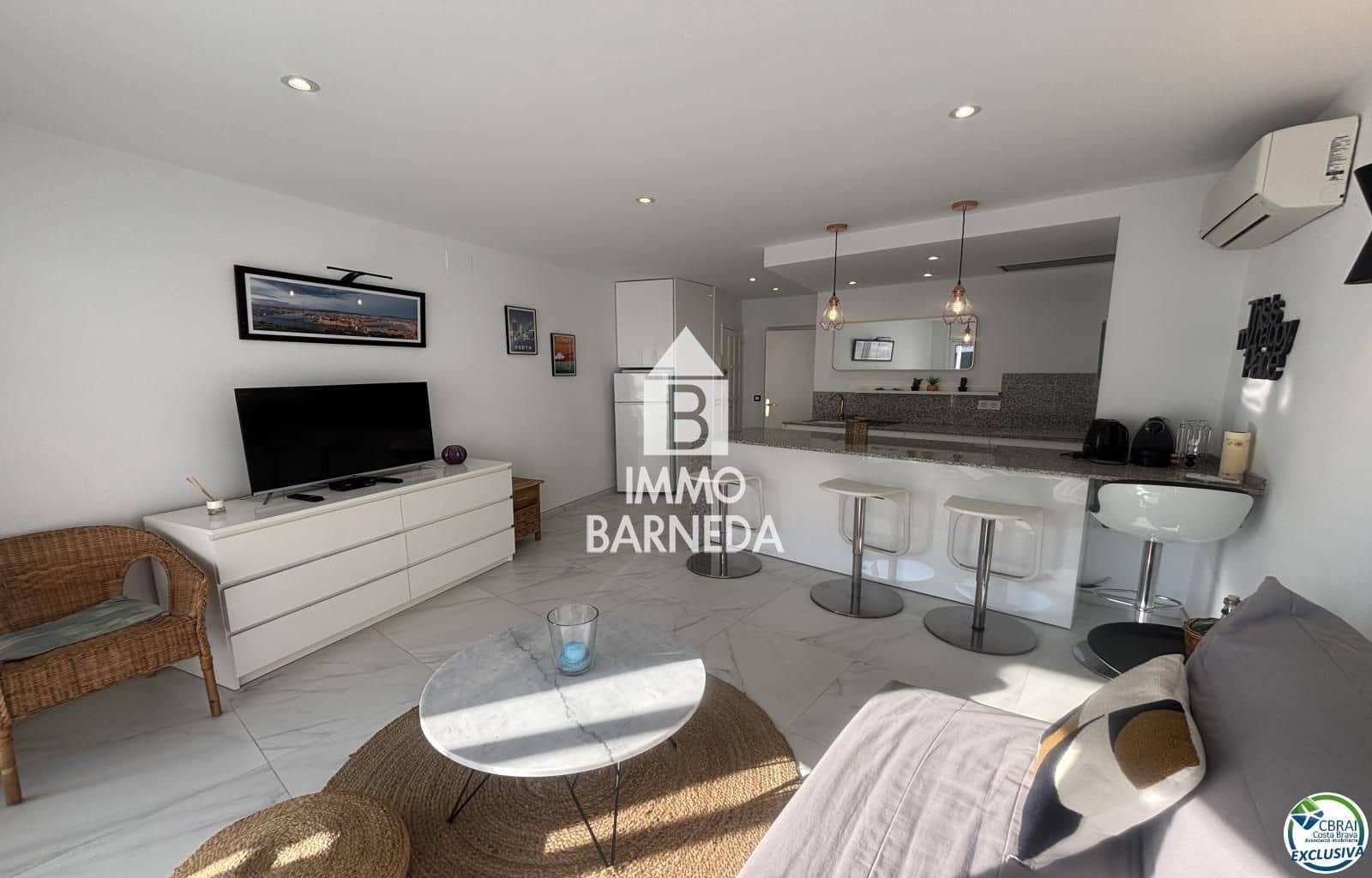 1 bedroom Flat for sale in Roses - € 215,000 (Ref: 9519003)