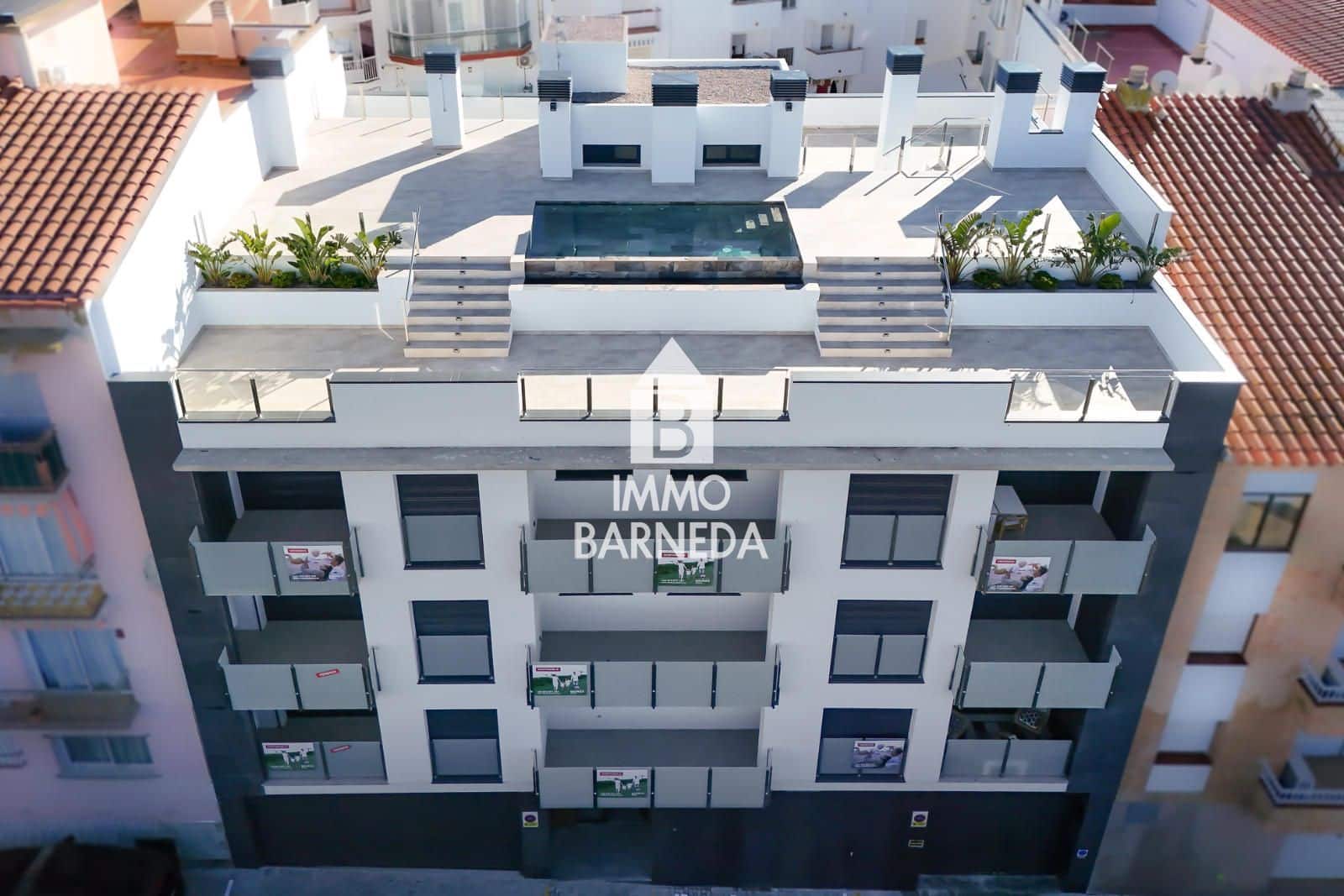 Piso de 3 habitaciones en Roses en venta con piscina garaje - 347.800 € (Ref: 9542022)