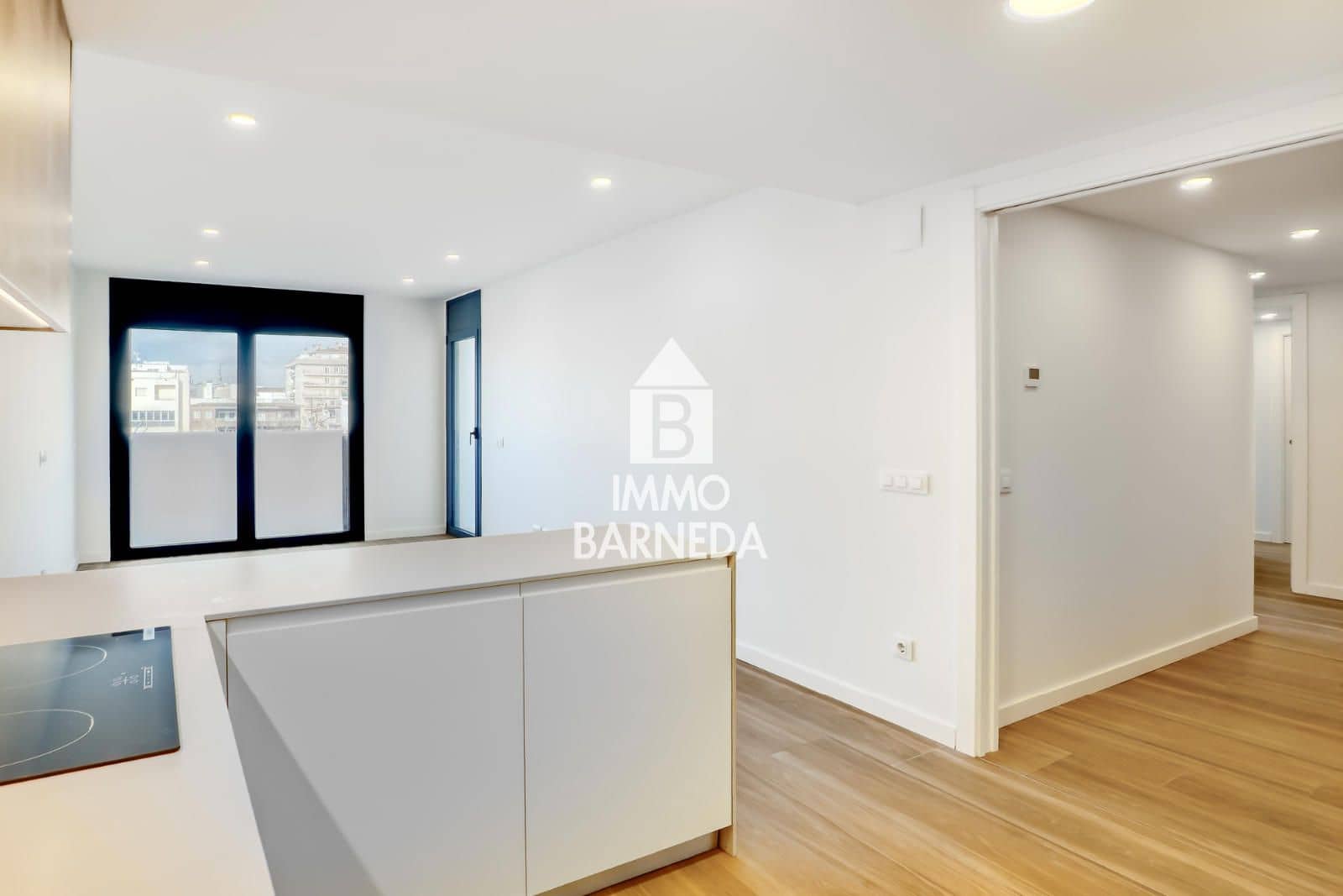 Piso de 3 habitaciones en Roses en venta con piscina garaje - 347.800 € (Ref: 9542022)